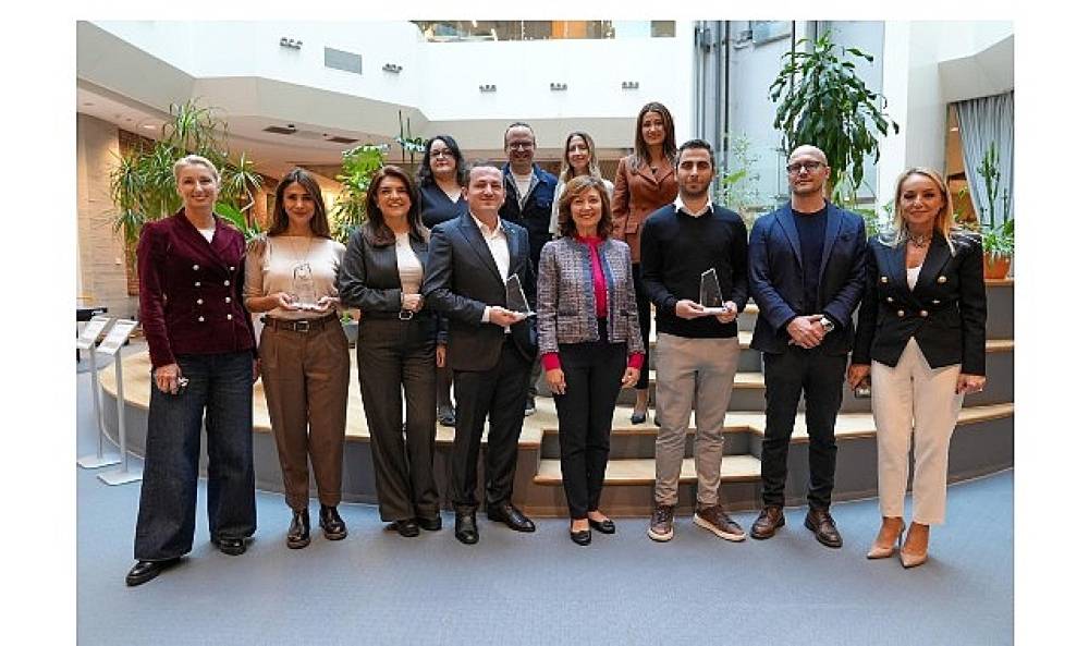 Microsoft Türkiye ile Teknolojide Kadın Derneği'nin iş birliğinde gerçekleşen “Secure The Future