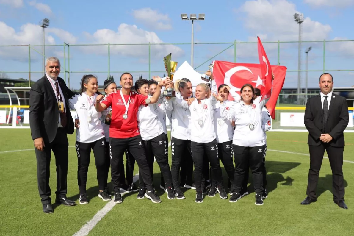 G&ouml;rme engelli milli kadınlar namağlup Avrupa şampiyonu