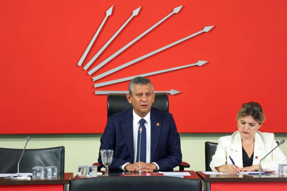 CHP 102 yaşında: Özgür Özel’den iktidar mesajı 