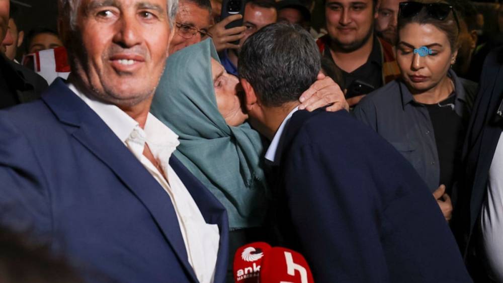 &Ouml;zg&uuml;r &Ouml;zel: Aleviler eşitsizliğe uğruyorum demeyene kadar m&uuml;cadele etmek boynumuzun borcudur 