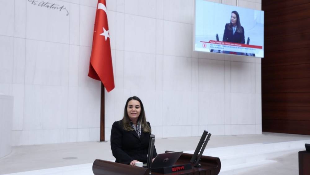 Ayy&uuml;ce T&uuml;rkeş&rsquo;ten Erkan Ak&ccedil;ay&rsquo;a sert tepki 