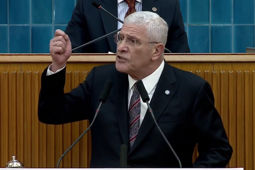 Dervişoğlu&rsquo;ndan Bah&ccedil;eli'ye sert tepki: "Sen i&ccedil;imizdeki İrlandalısın!"