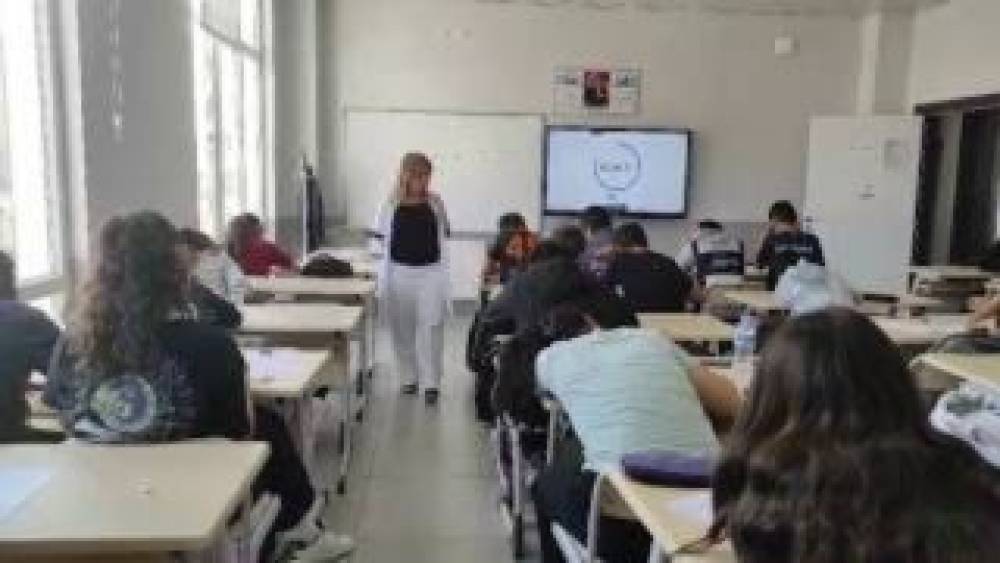 MEB'den a&ccedil;ıklama geldi! 12 Haziran okullar tatil mi,? 
