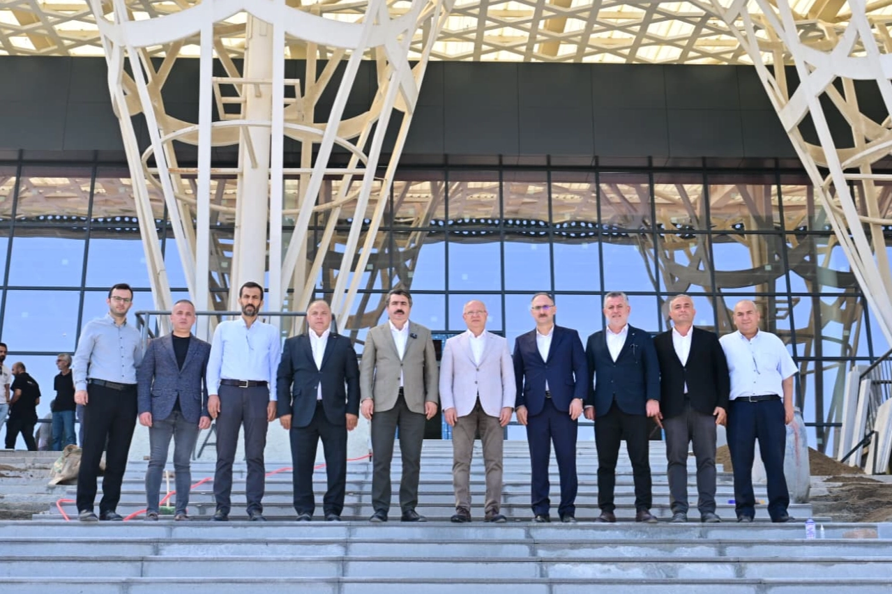 Piremir Gen&ccedil;lik Ve Spor Merkezi g&uuml;n sayıyor